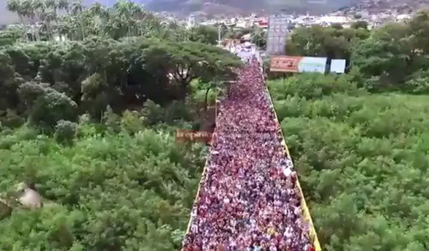 Brazilia trimite armata la graniţa cu Venezuela după ce mii de venezueleni şi-au părăsit ţara din cauza situaţiei economice