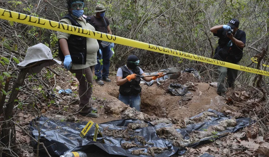 Cel puţin 166 de cadavre au fost descoperite într-o groapă comună din MExic