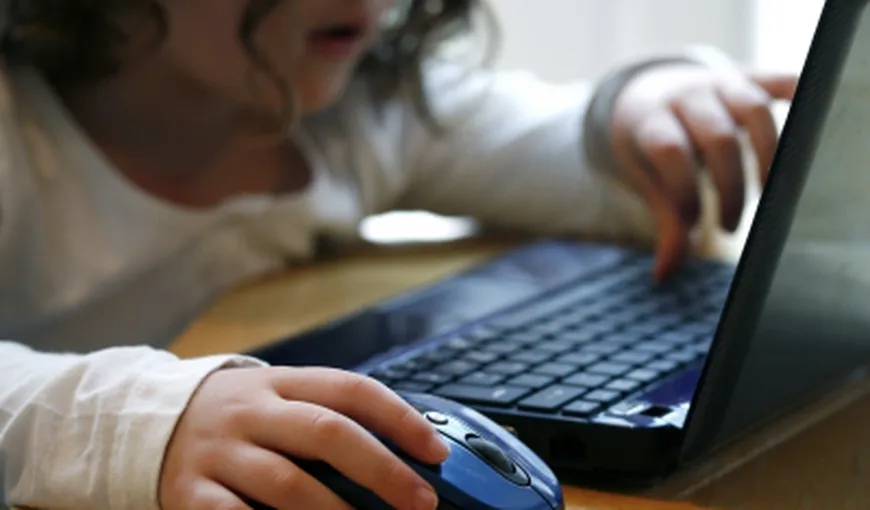 A crescut gradul de alfabetizare digitală în rândul copiilor din România