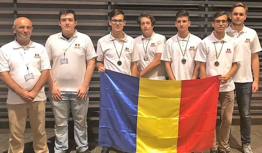 Trei medalii de argint şi o medalie de bronz, obţinute de elevii români la Olimpiada Internaţională de Informatică 2018