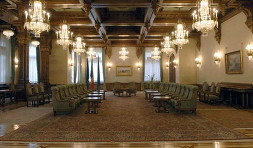 Palatul Cotroceni cheltuie peste 50.000 euro pe măsuţe, scaune şi fotolii. Tăierea de fonduri încă nu se face simţită la Preşedinţie