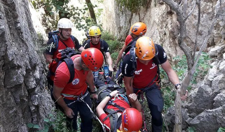 Operaţiune de salvare dificilă în Munţii Făgăraş. Un copil a căzut în zona Vârfului Călţun