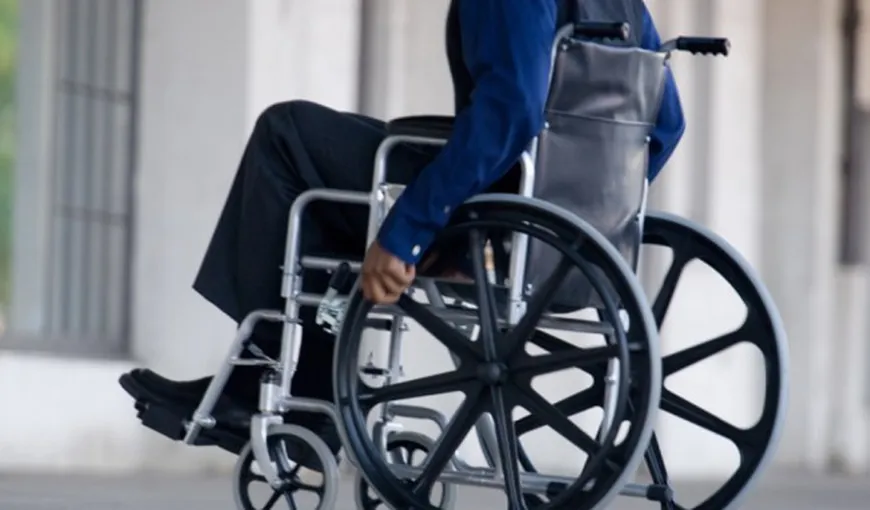 Avocatul Poporului atacă la CCR un articol din OUG privind protecţia drepturilor persoanelor cu handicap