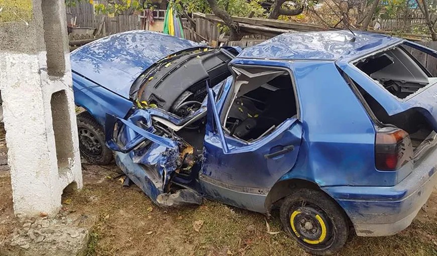 Un băiat de 17 ani din Suceava a murit după ce maşina în care se afla a lovit un stâlp