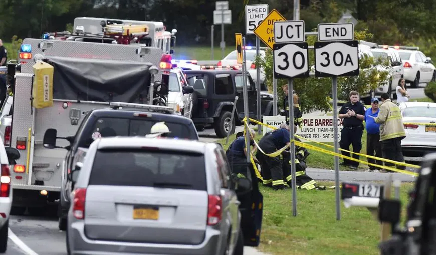 Accident înfiorător în SUA. 20 de oameni au murit, după ce o limuzină care participa la o nuntă a intrat în mulţime