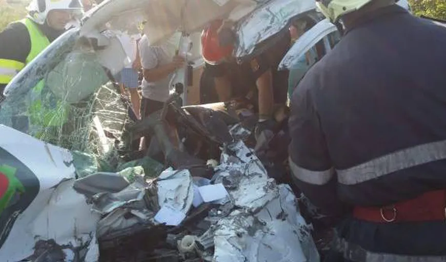 Maşină lovită de tren la Lugoj. Toate cele patru persoane din autoturism au murit VIDEO