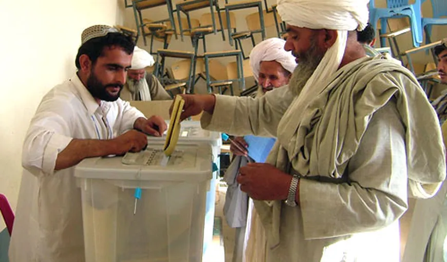 Alegeri parlamentare în Afganistan. Cel puţin trei morţi în explozii la Kabul UPDATE