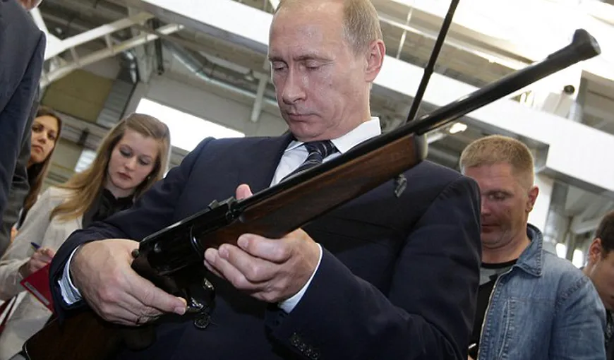 Putin vrea un control mai strict pentru armele de foc. Măsura a fost aplicată după tragedia de la liceul din Crimeea