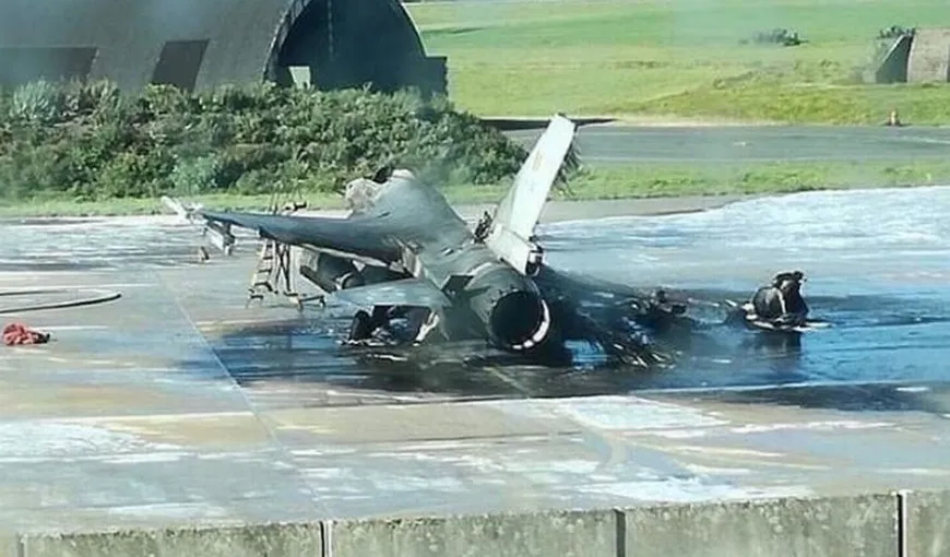 Un avion F-16, distrus la sol de un armurier care făcea lucrări de mentenanţă