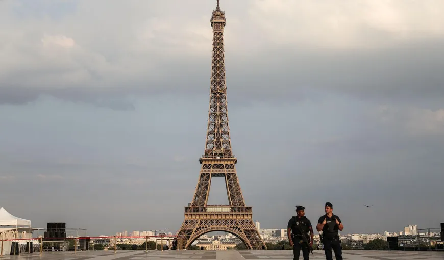FOCURI de armă în Paris. Două persoane au fost împuşcate