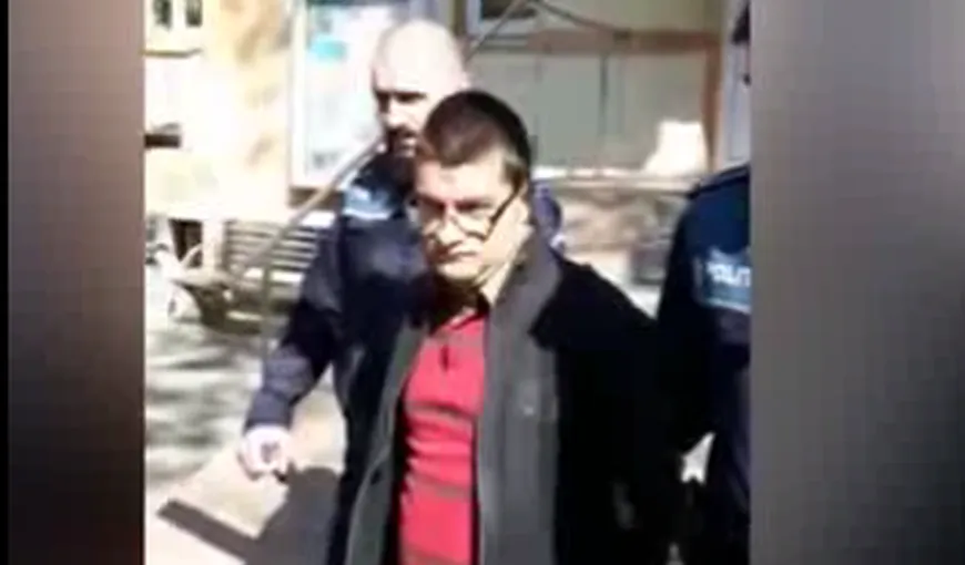 Pedofil capturat în Bucureşti. Bărbatul a agresat sexual două fetiţe de 11 ani VIDEO