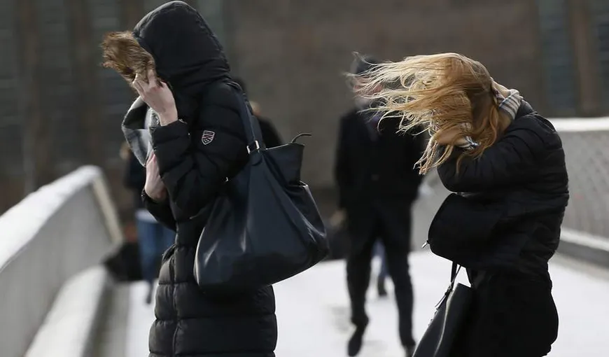 Vântul puternic face ravagii: patru persoane au murit