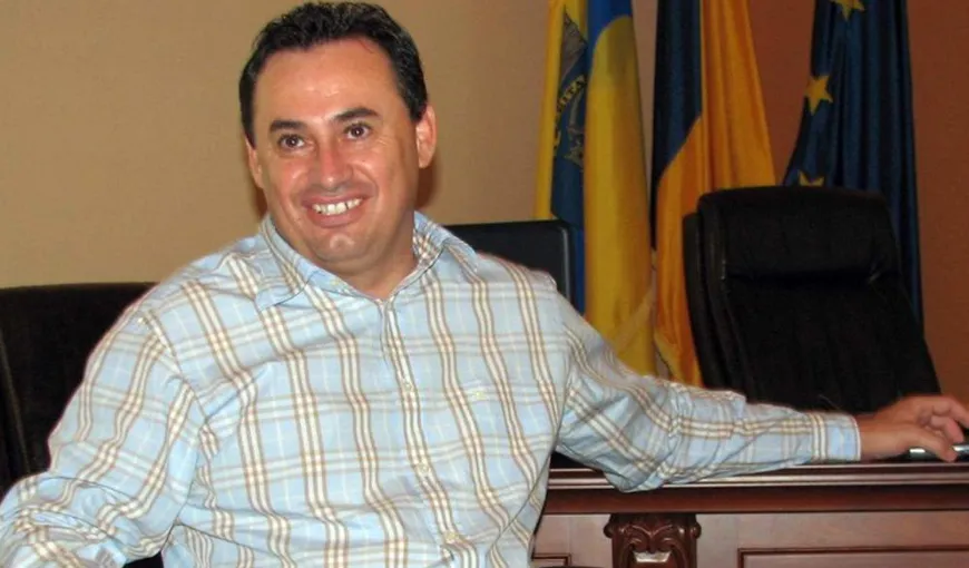 Gheorghe Falcă şi-a depus demisia de la Primăria Aradului, pentru a-şi prelua mandatul de eurodeputat