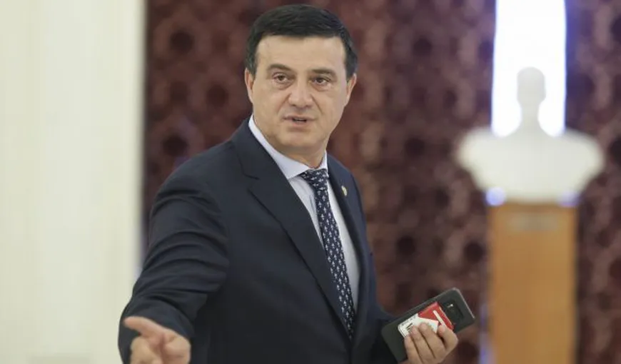 Niculae Bădălău acuză Opoziţia că vrea să concedieze 700.000 de bugetari