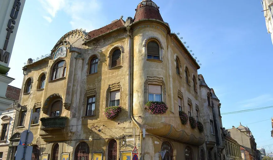 Primăria îi va obliga pe proprietarii de clădiri istorice degradate să plătească o „taxă de paragină”