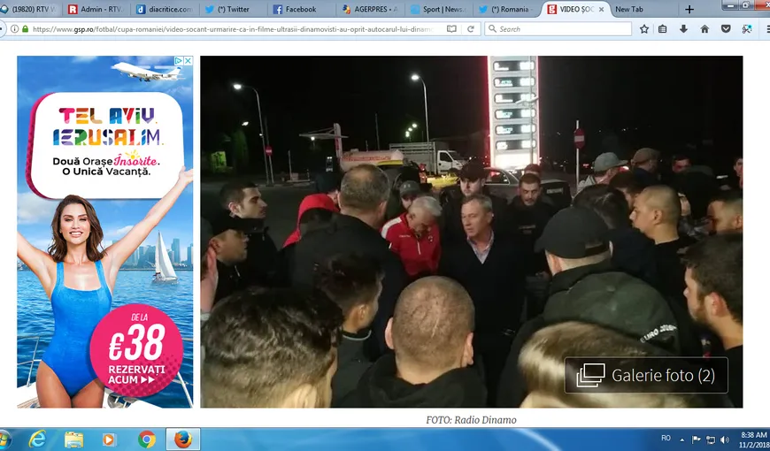 Autocarul lui Dinamo, oprit în trafic de fanii furioşi: „Jos tricourile!” VIDEO