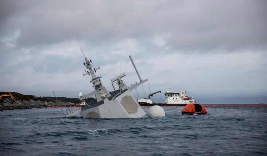 Epava fregatei norvegiene care s-a ciocnit cu un petrolier s-a scufundat aproape total