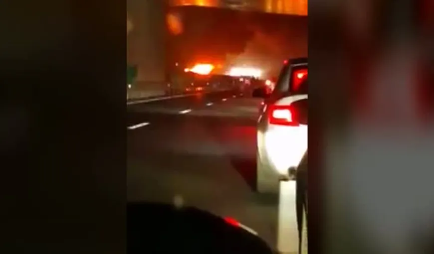 Vehicul în flăcări pe Autostrada Bucureşti-Constanţa