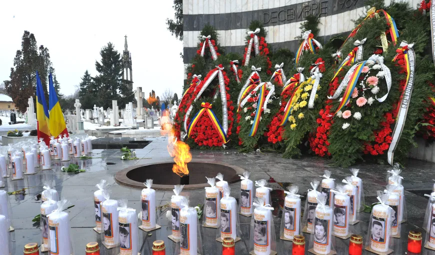 Ceremonii comemorative şi slujbe de pomenire în memoria eroilor căzuţi pentru victoria Revoluţiei din 1989