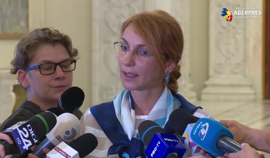 Carmen Mihălcescu, vicepreşedinte al Camerei, la DNA într-un dosar de corupţie