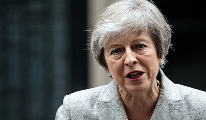 Presa, despre premierul britanic: Theresa May a provocat „haos complet”, este „disperată” şi „fuge de frică”