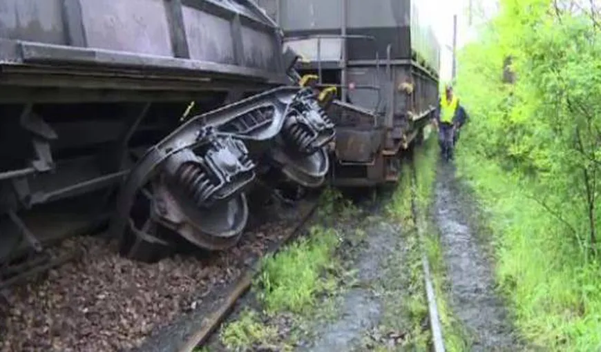 Tren deraiat în Caraş-Severin. Circulaţia feroviară, blocată