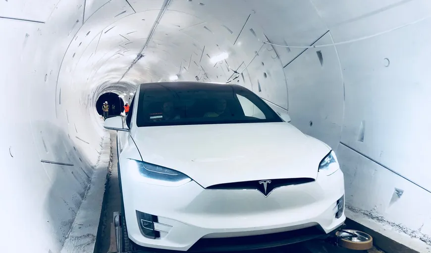 Elon Musk a inaugurat primul tunel subteran de mare viteză, în Los Angeles. Prin el se va circula cu 249 km pe oră