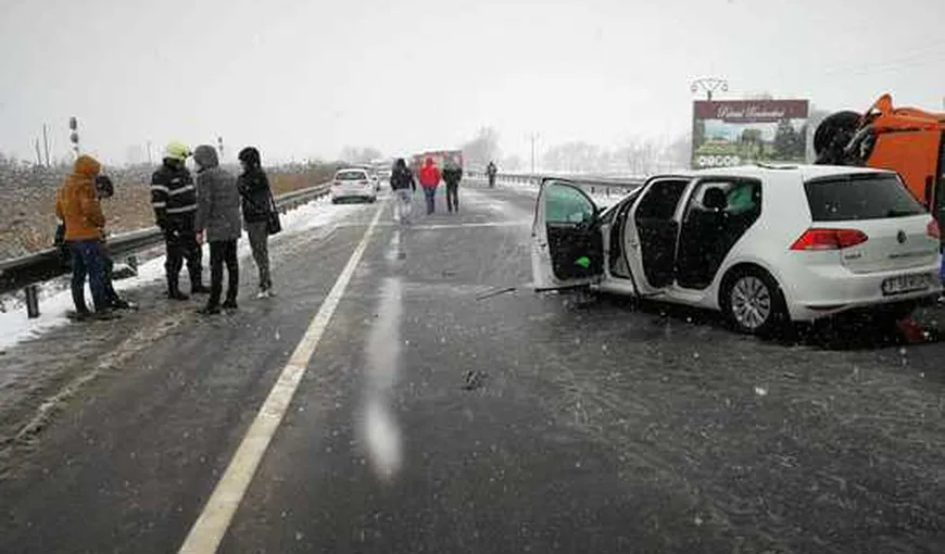 Plan roşu de intervenţie la Sibiu: accident cu patru maşini, sunt afectate 16 persoane