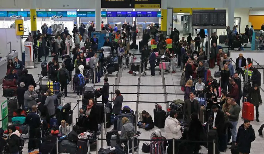 Panică pe aeroport. Zboruri suspendate după prezenţa unor drone suspecte