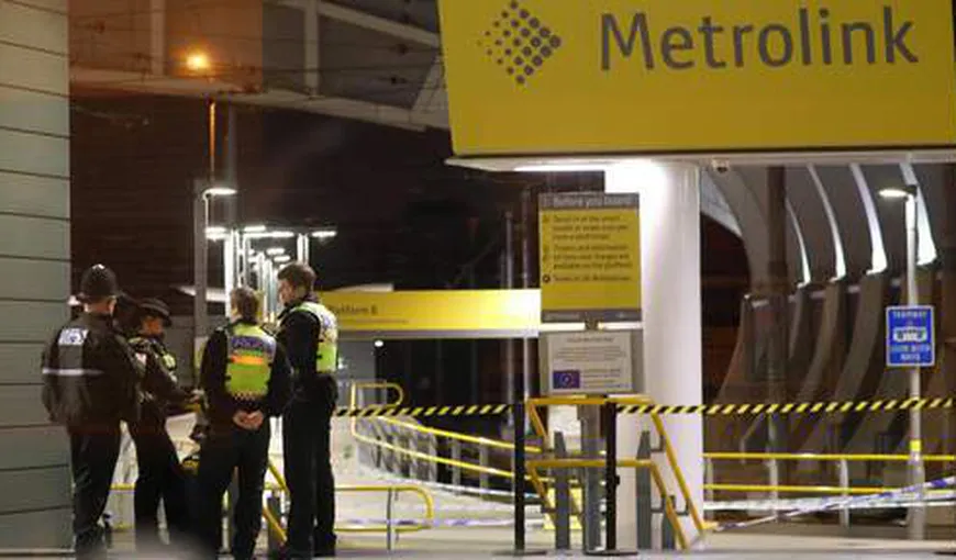 Atac terorist în Manchester. Trei persoane, inclusiv un poliţist au fost înjunghiate de un individ, în noaptea Anului Nou