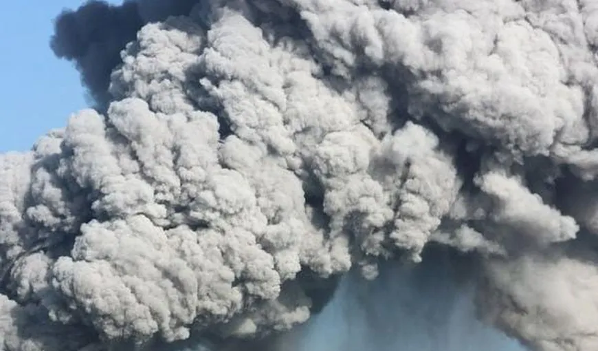 Vulcanul Merapi a expulzat cel mai lung râu de lavă de la debutul fazei eruptive