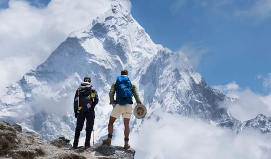 China „curăţă” Everestul de trupurile neînsufleţite ale alpiniştilor