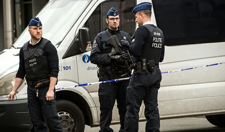 Poliţia belgiană a depistat patru persoane, inclusiv un copil, cu documente de identitate false