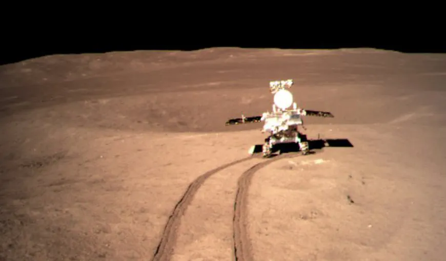 Imaginie inedite de pe Lună. Roverul chinez şi-a reluat activitatea VIDEO