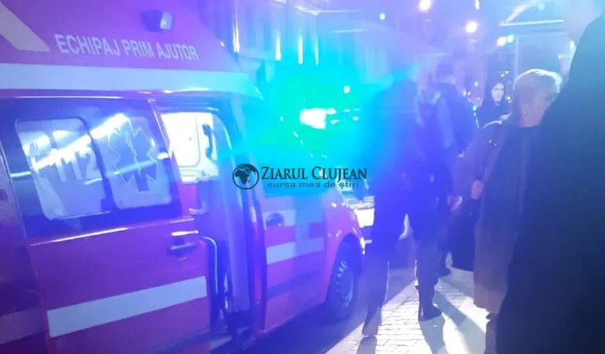 Un tânăr a fost înjunghiat în spate şi tăiat pe față, într-o staţie din Cluj-Napoca