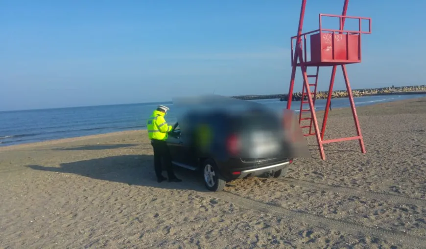 O bucureşteancă a primit o amendă uriaşă, după ce a intrat cu maşina pe o plajă din Constanţa