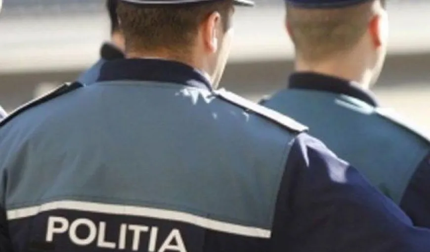 Poliţist din Alba Iulia, reţinut pentru şantaj şi hărţuire faţă de fosta soţie