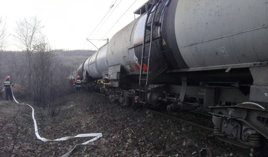 Traficul feroviar reluat în totalitate în judeţul Hunedoara după ce un tren de marfă a deraiat joi