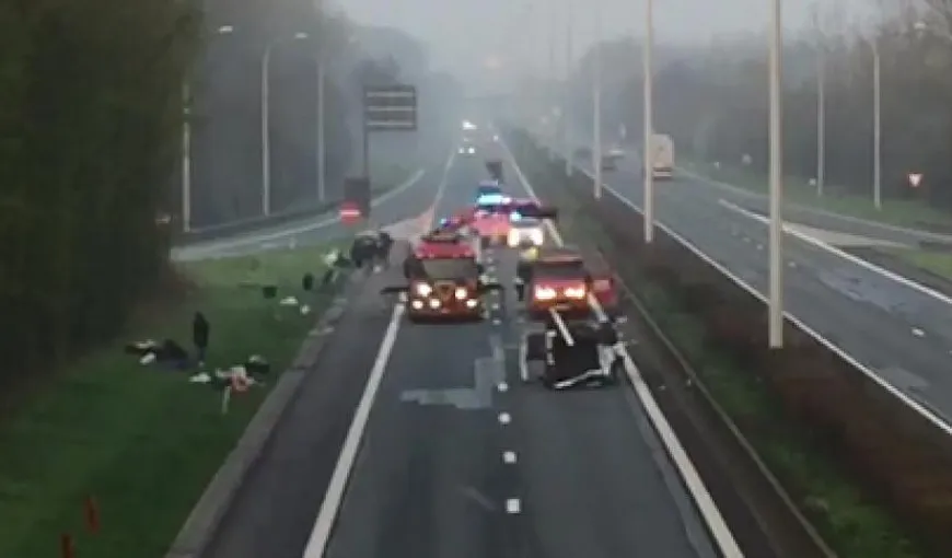 Accident grav în Belgia. Şase români răniţi, după ce microbuzul în care se aflau a fost lovit de un autoturism