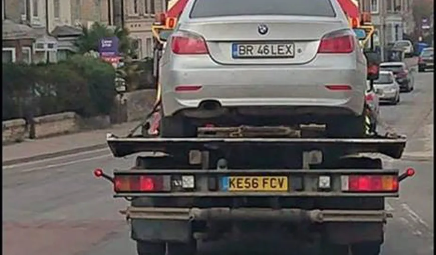 INCREDIBIL! Ce a păţit un român în Anglia cu o maşină cu număr de Brăila FOTO