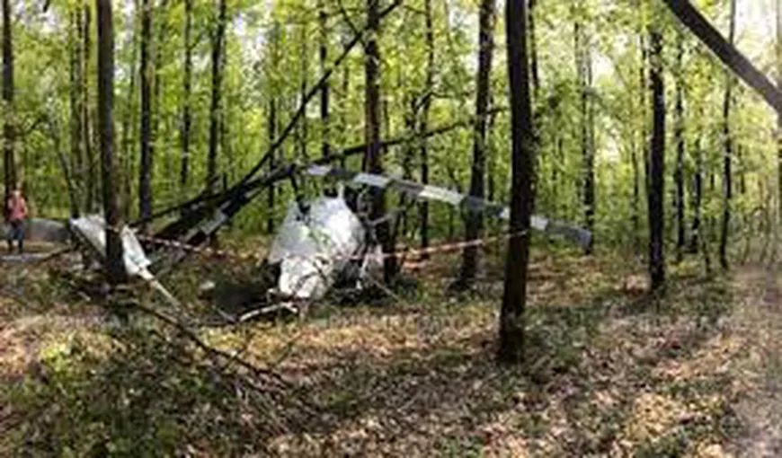 ULTIMA ORĂ: Elicopter prăbuşit, cei doi pasageri au murit pe loc