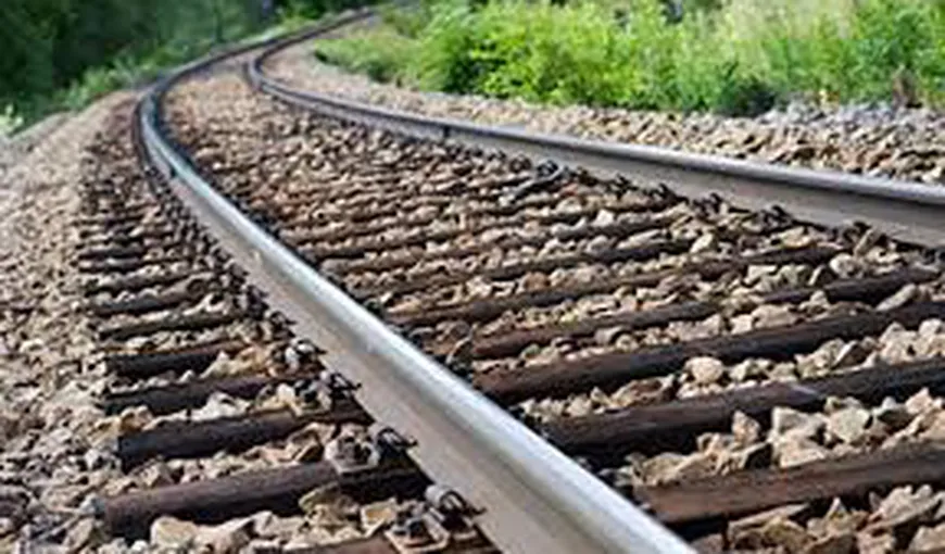 TRAGEDIE PE LINIA FERATĂ. Un bărbat a fost lovit mortal de tren. Teribilul accident s-a petrecut între Chitila şi Giuleşti