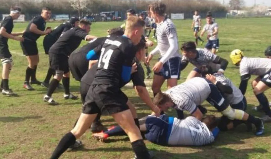 Scene şocante la un meci de rugby juniori! Violenţă extremă: puştii de 17 ani S-AU BĂTUT CRUNT sub ochii părinţilor VIDEO