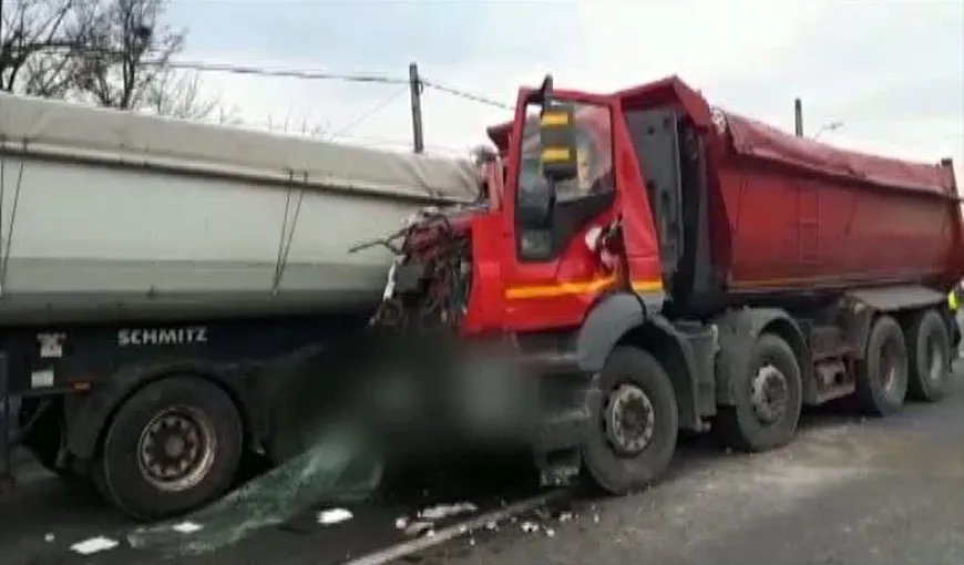 Accident cu două camioane pe DN73 pe sensul de mers Câmpulung – Piteşti