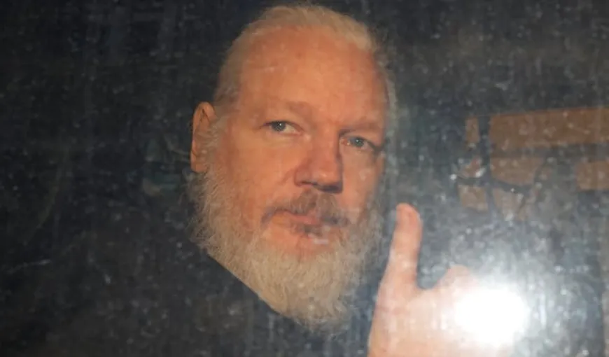 Assange contestă cererea SUA de extrădare privind acuzaţiile de piraterie informatică