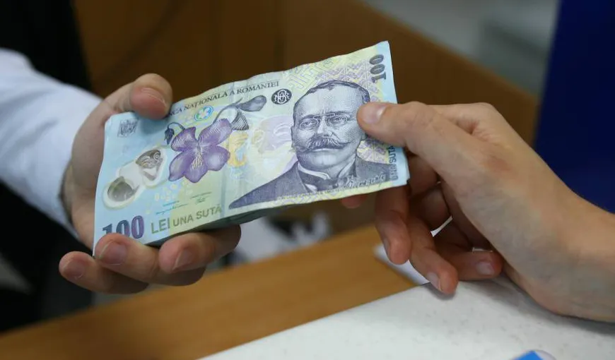 Incredibil! Sumă record ştearsă de o bancă din România unui român