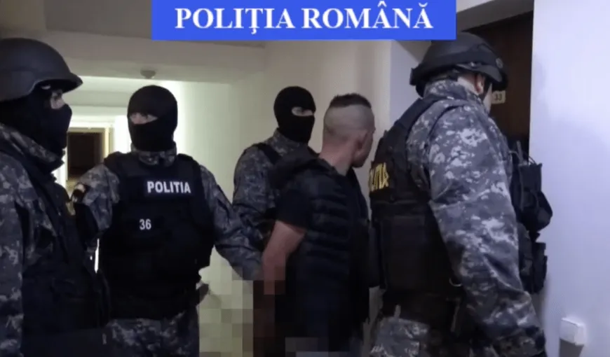 Descinderi ale mascaţilor în Braşov! Poliţiştii l-au prins pe hoţul care a atacat banca CEC