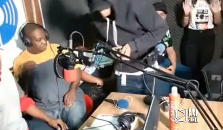 Jaf armat transmis live într-un post de radio din Brazilia VIDEO