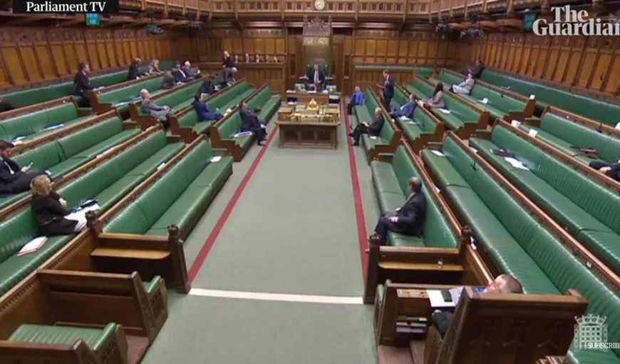 Parlamentul britanic, obligat să suspende activitatea, din cauza unei inundaţii în sala de şedinţe VIDEO