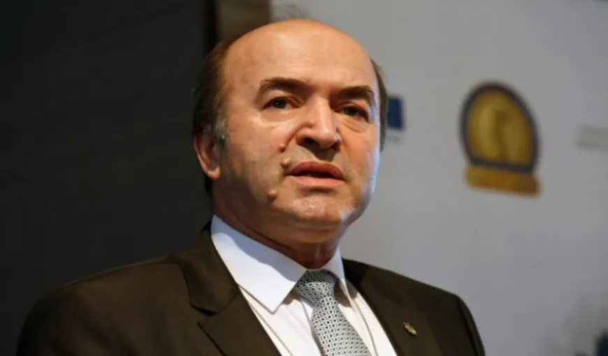 Tudorel Toader se întâlneşte cu grupul de raportori ai Comisiei de la Veneţia